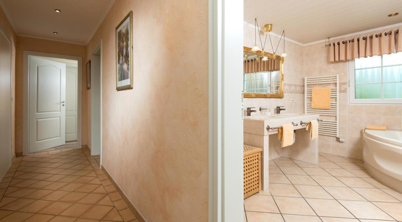 Weinhotel Sonnenschein Ernst Zewnętrze zdjęcie
