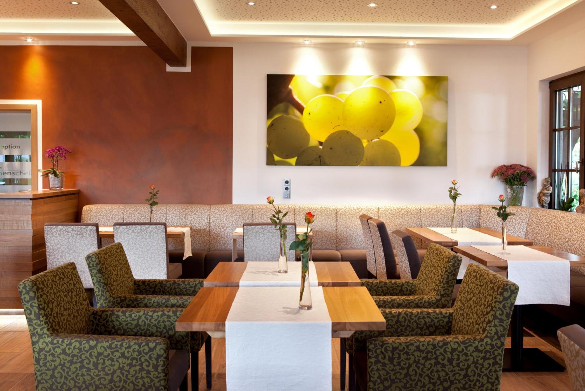 Weinhotel Sonnenschein Ernst Zewnętrze zdjęcie