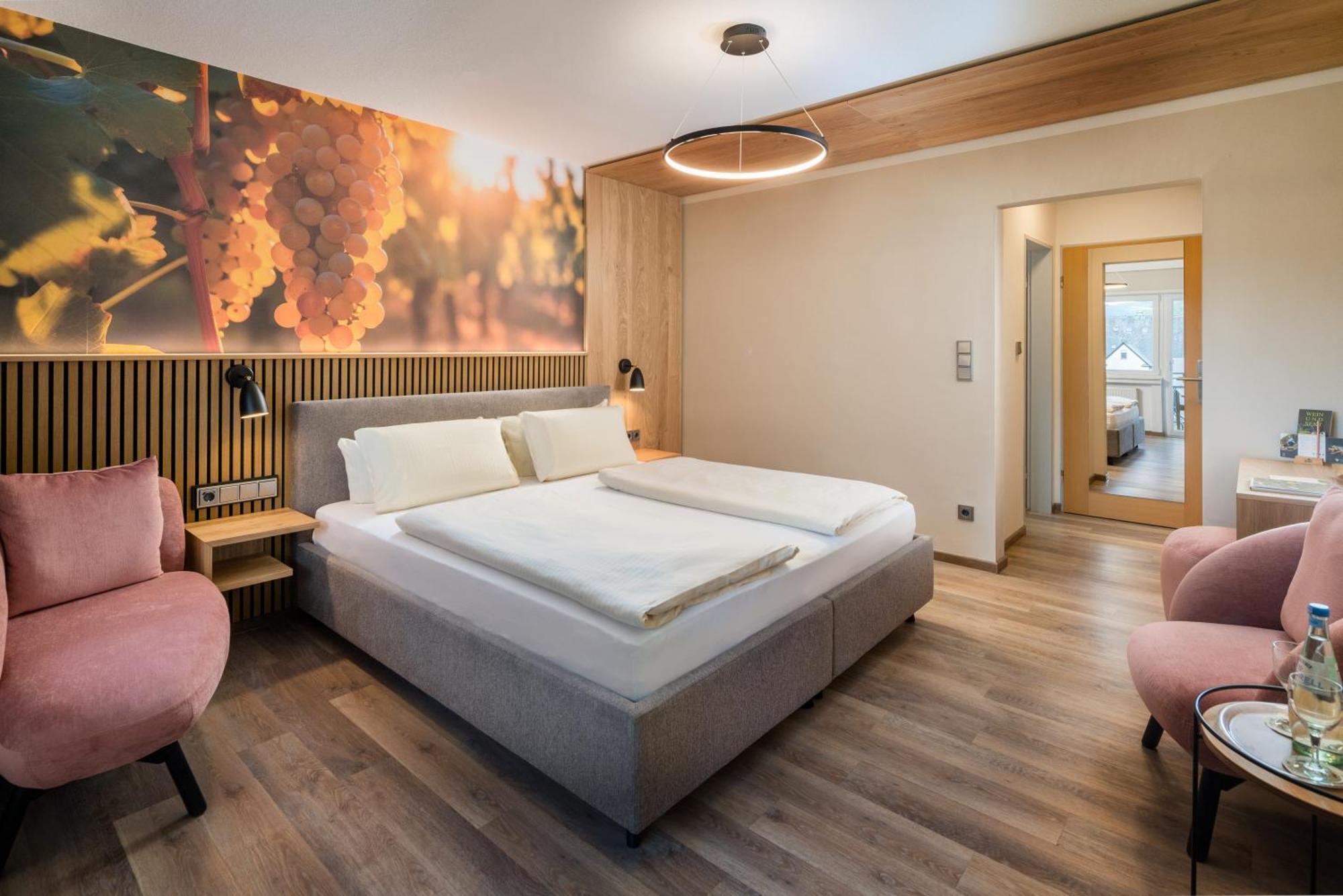 Weinhotel Sonnenschein Ernst Zewnętrze zdjęcie
