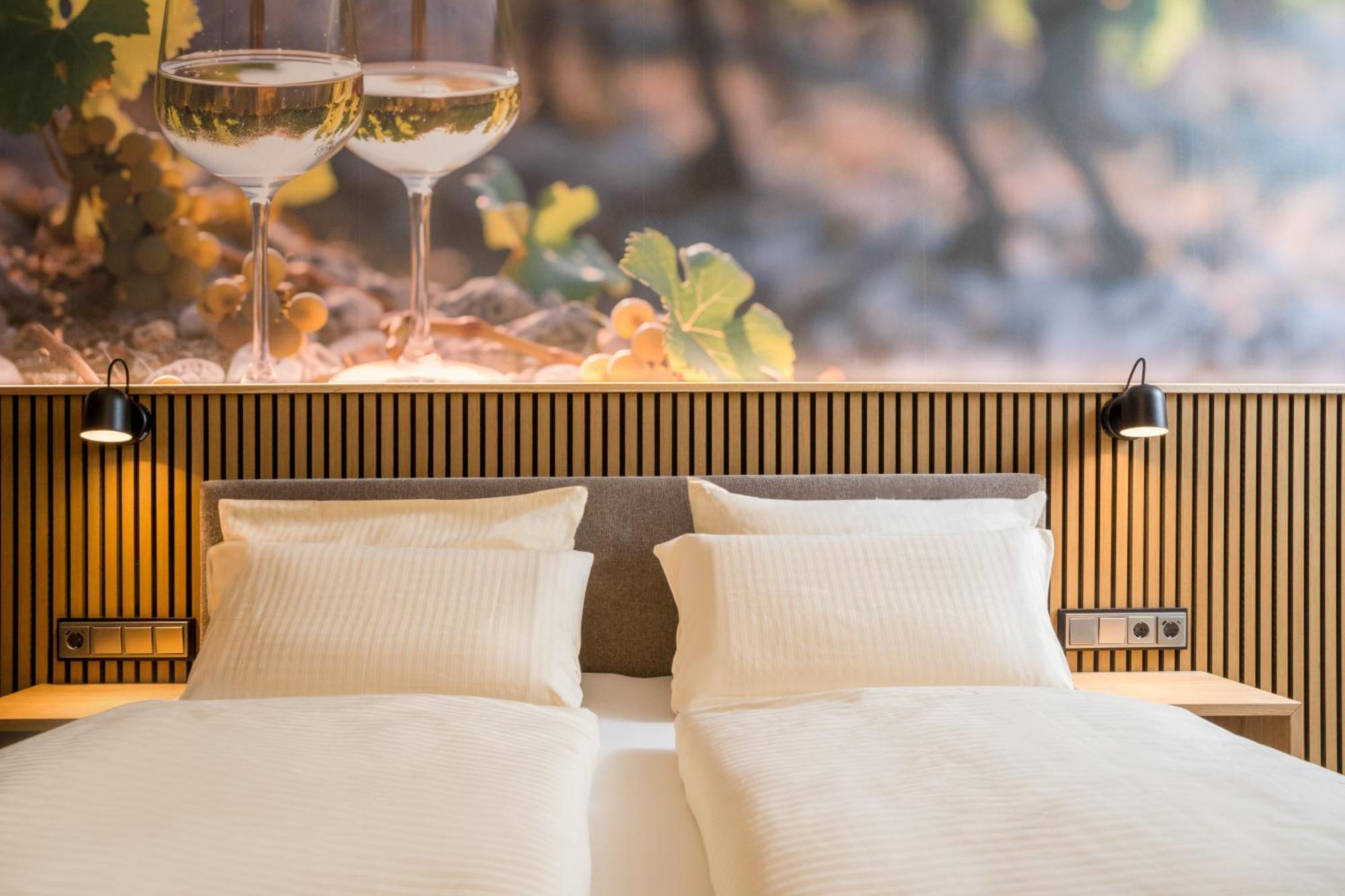 Weinhotel Sonnenschein Ernst Zewnętrze zdjęcie